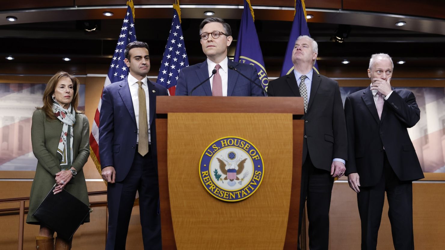 GOP hardliners threaten revolt